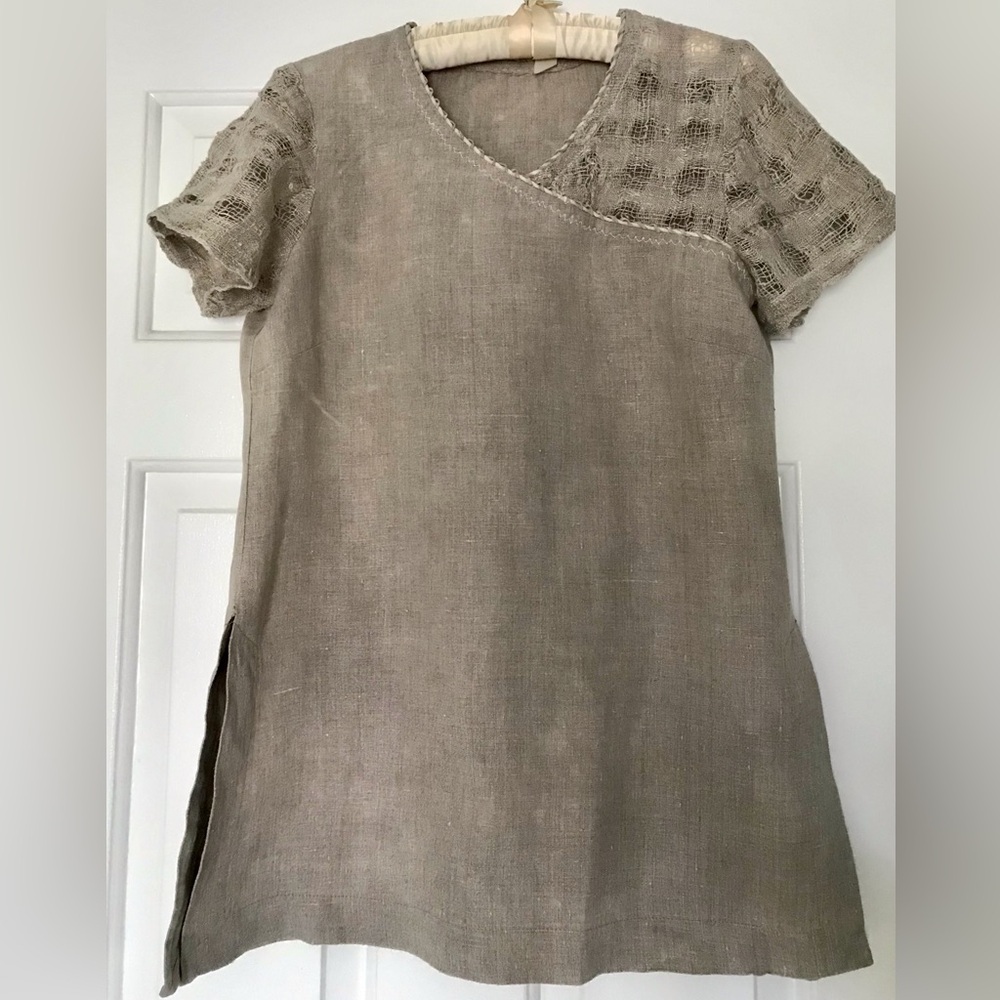 🌺Beige Short Sleeve Linen Tunic/Top. 100%linen. Purchased in Lithuania. Size M